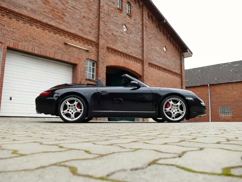 Porsche 911 Carrera S Cabrio 33000 Km Scheckheft Porsche 05/2008-photo-17