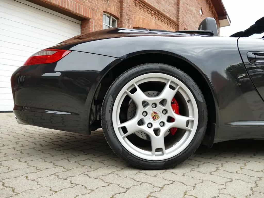 Porsche 911 Carrera S Cabrio 33000 Km Scheckheft Porsche 05/2008-photo-21
