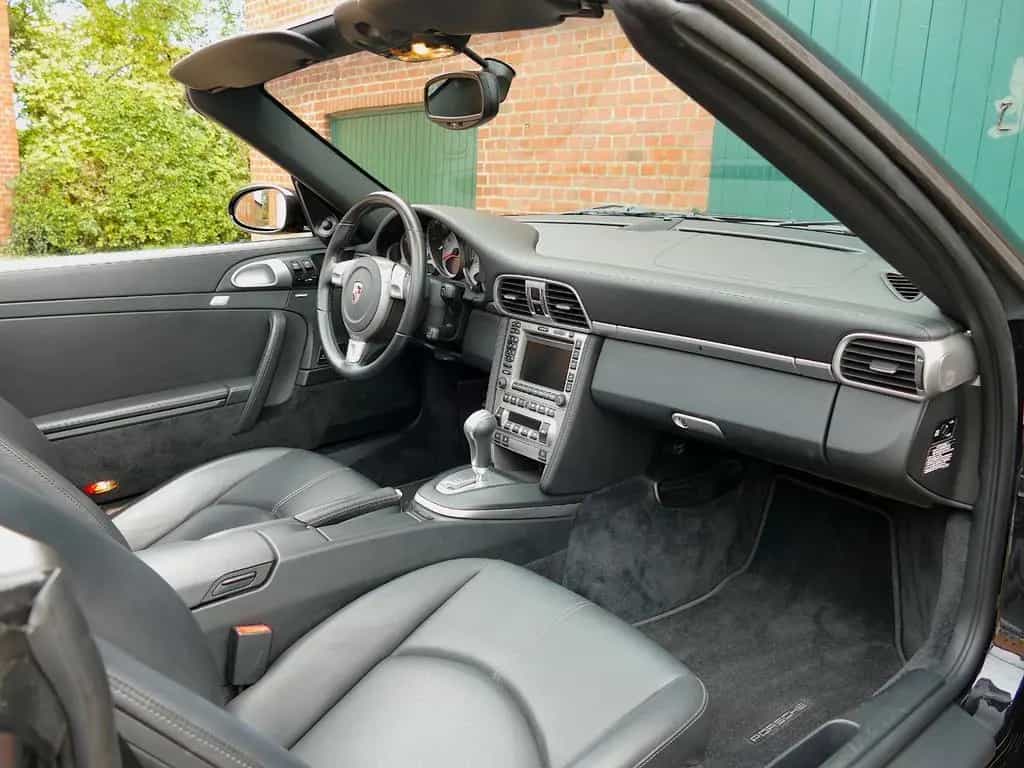 Porsche 911 Carrera S Cabrio 33000 Km Scheckheft Porsche 05/2008-photo-6