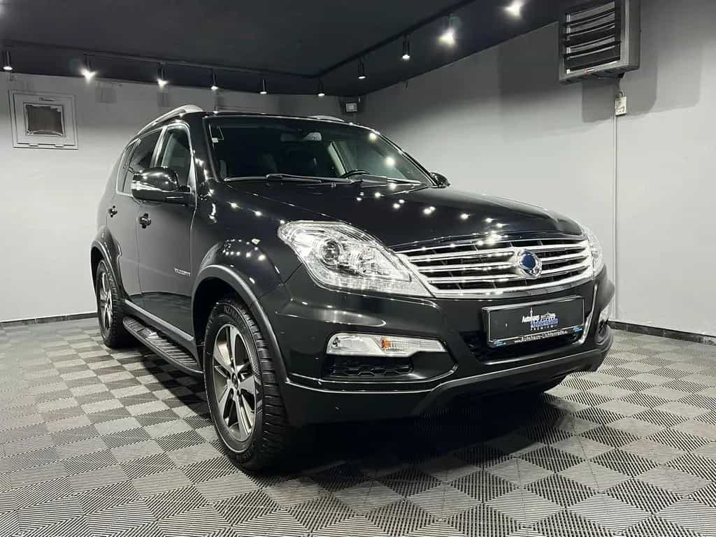 Ssangyong REXTON 2.2 TD Executive 4X4 |7 SITZER|LEDER|LED| 01/2018-photo-1