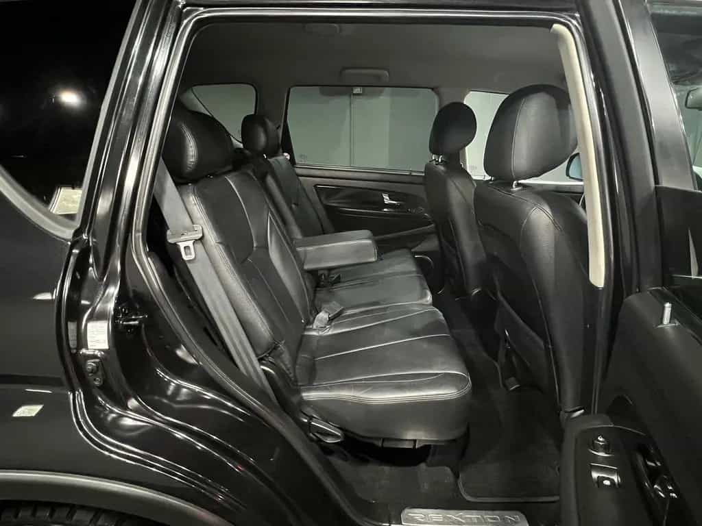 Ssangyong REXTON 2.2 TD Executive 4X4 |7 SITZER|LEDER|LED| 01/2018-photo-10