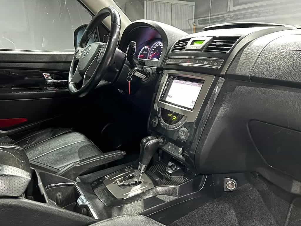 Ssangyong REXTON 2.2 TD Executive 4X4 |7 SITZER|LEDER|LED| 01/2018-photo-16