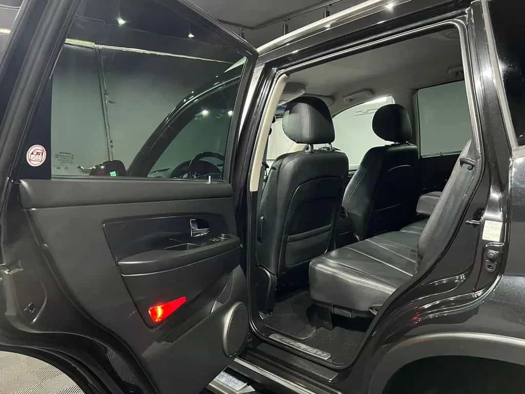 Ssangyong REXTON 2.2 TD Executive 4X4 |7 SITZER|LEDER|LED| 01/2018-photo-9
