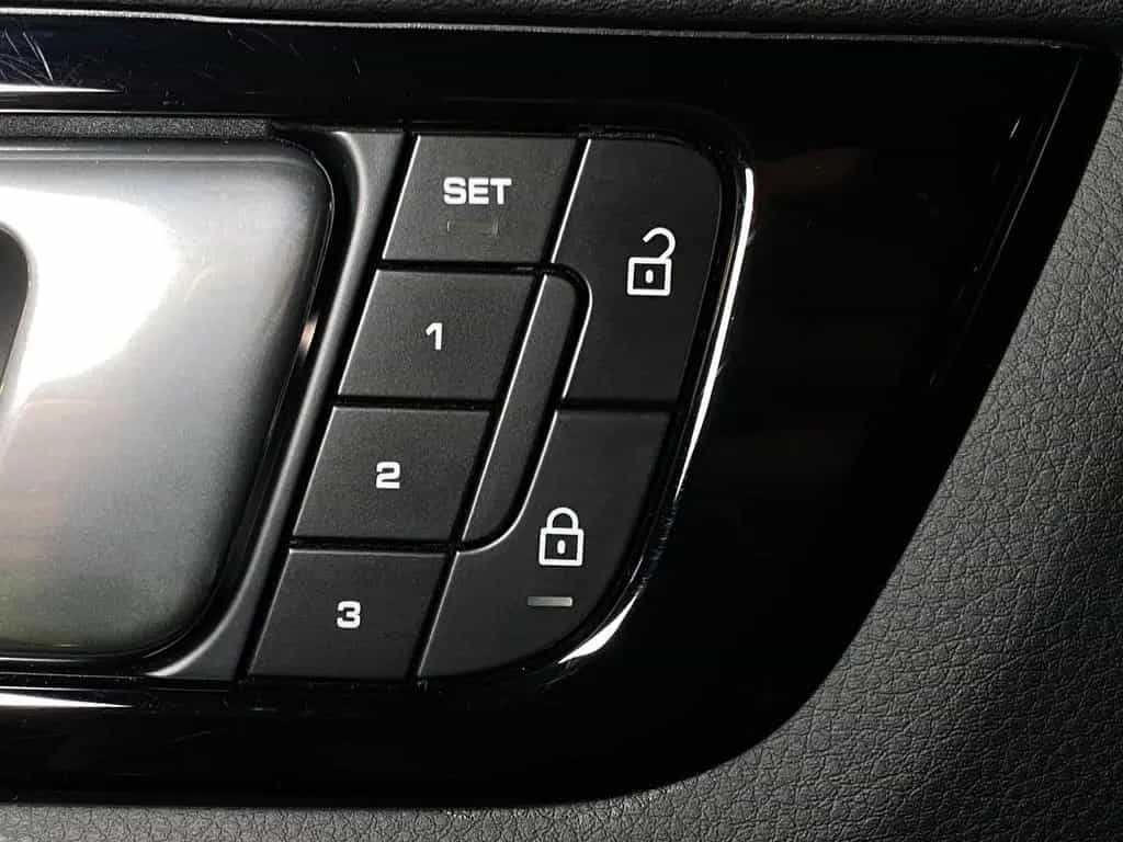 Porsche Cayenne Platinum Edition | Luftfederung | ACC | 04/2023-photo-23
