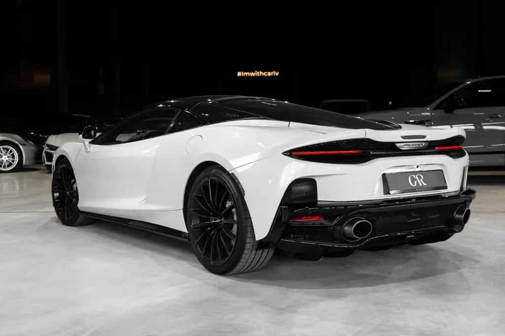 McLaren GT Premium*Carbon*B&W*Pano*Camera*Black pack* 02/2024-photo-4