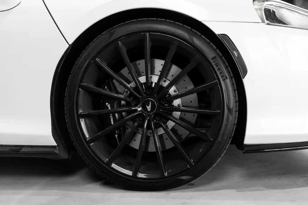 McLaren GT Premium*Carbon*B&W*Pano*Camera*Black pack* 02/2024-photo-5