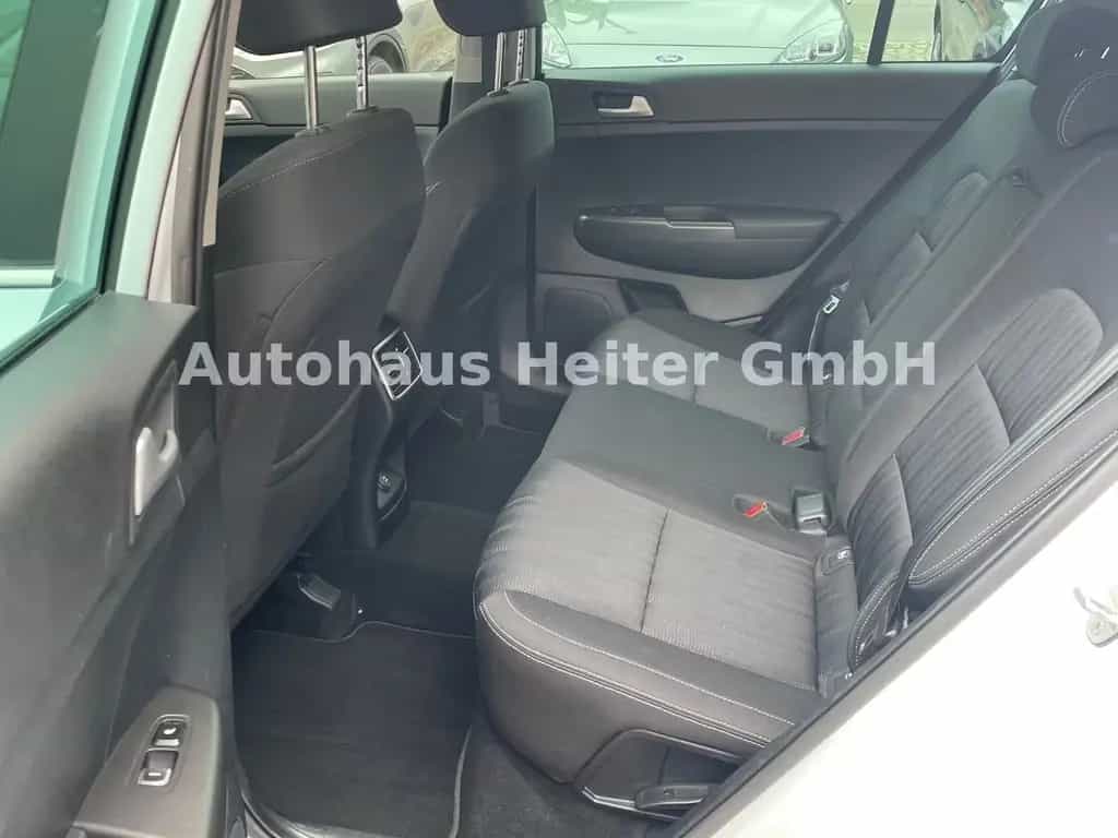 Kia Sportage 1.6 Edition 7 /  AHK+Navi+Sitzhzg 01/2020-photo-11