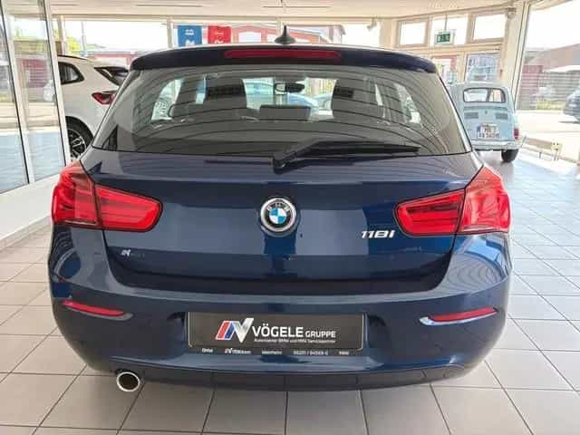 BMW 1 Series 118i Auto.  Navigation Sitzheizung LED-Scheinw. 10/2018-photo-3