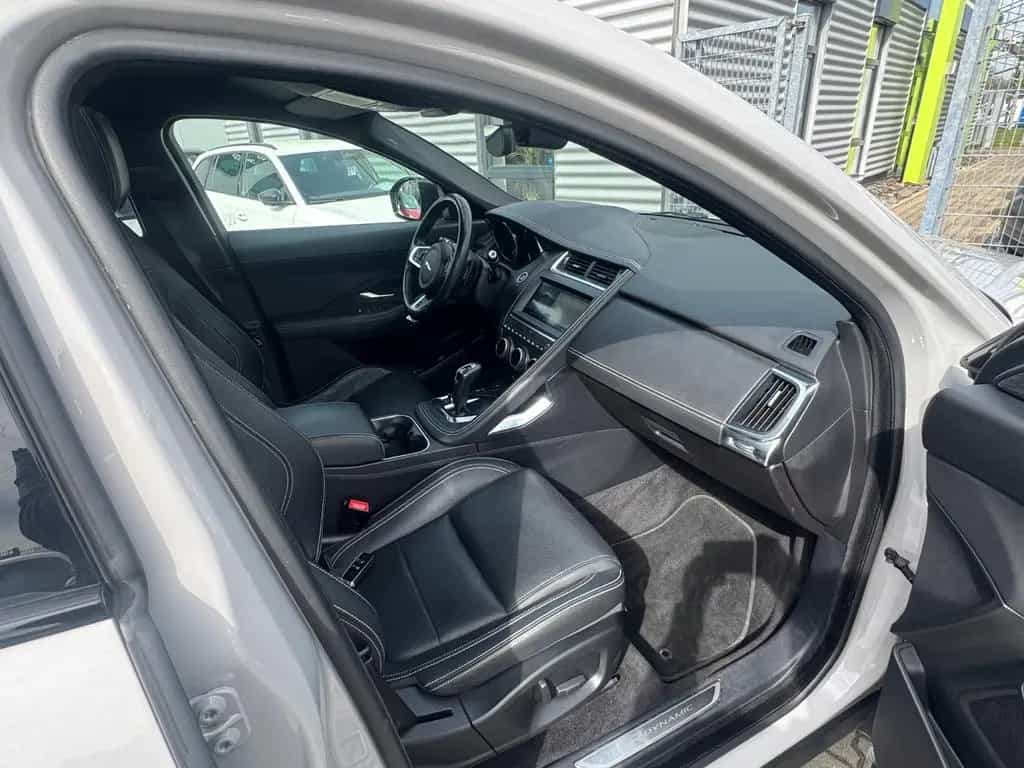 Jaguar E-Pace R-Dynamic S LEDER KLIMA ALU´S PANORAMA 11/2019-photo-13