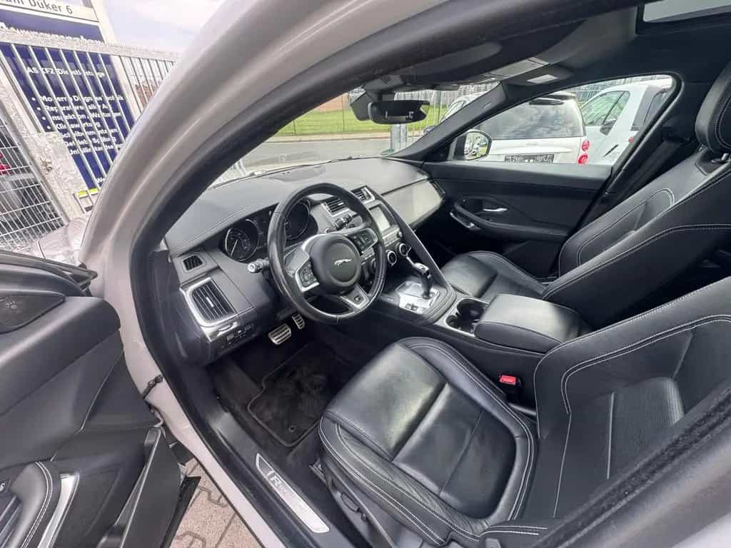 Jaguar E-Pace R-Dynamic S LEDER KLIMA ALU´S PANORAMA 11/2019-photo-8