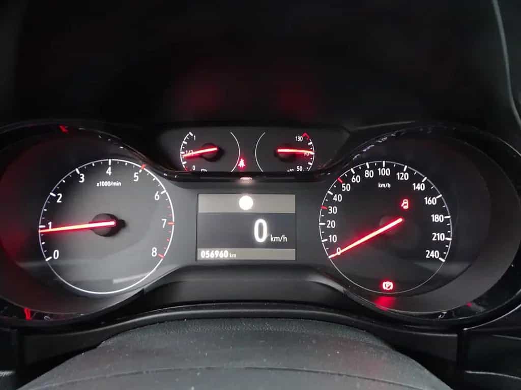Opel Corsa F 1,2l Edition, Sitzheizung, Lenkradheizun 06/2021-photo-9