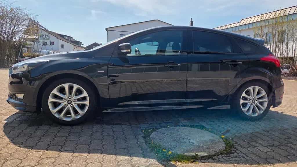 Ford Focus Lim. ST-Line 03/2018-photo-1