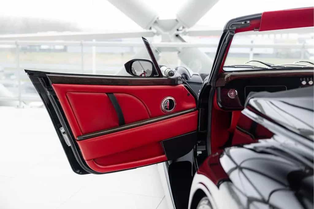 Morgan Aero 8 4.8i V8 A/T | Series 5 | RHD | Side Exhau 05/2016-photo-4