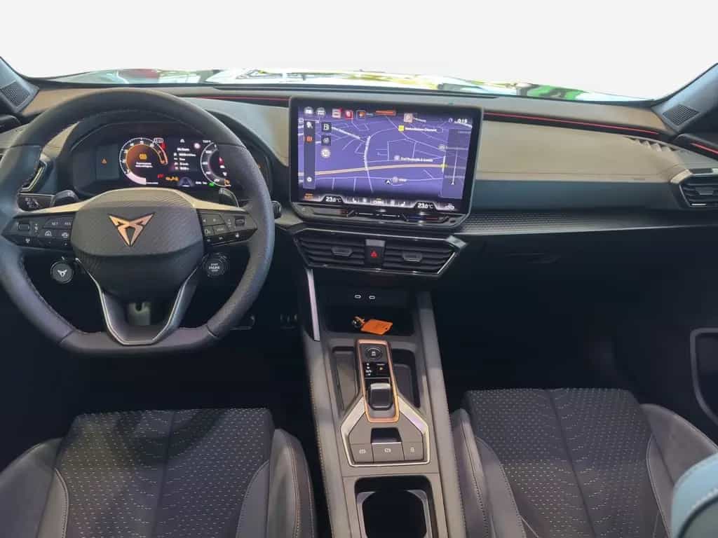 Cupra Formentor VZ5 2.5 TSI DSG *360°*MATRIX*NAVI*PANO null-photo-4