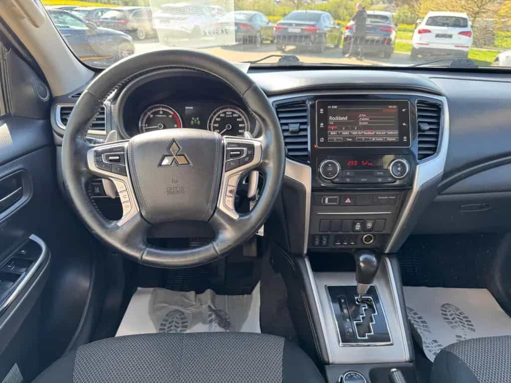 Mitsubishi L200 Plus Doppelkabine 4WD 08/2021-photo-11
