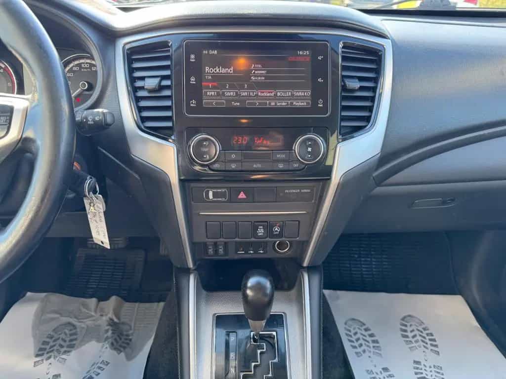 Mitsubishi L200 Plus Doppelkabine 4WD 08/2021-photo-13