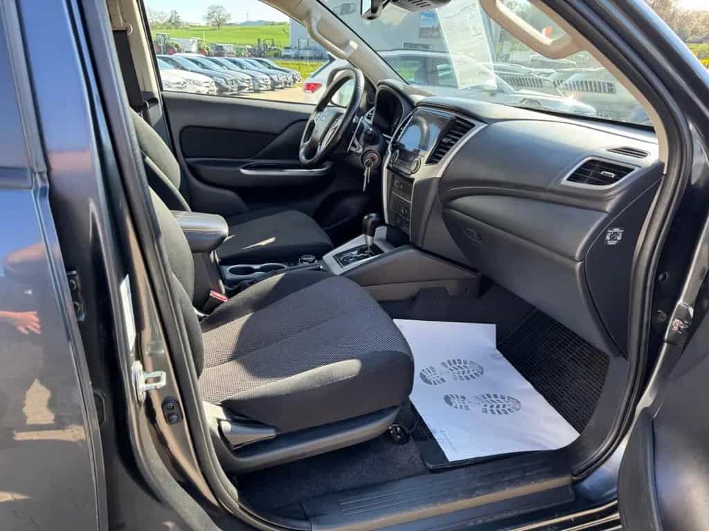 Mitsubishi L200 Plus Doppelkabine 4WD 08/2021-photo-17