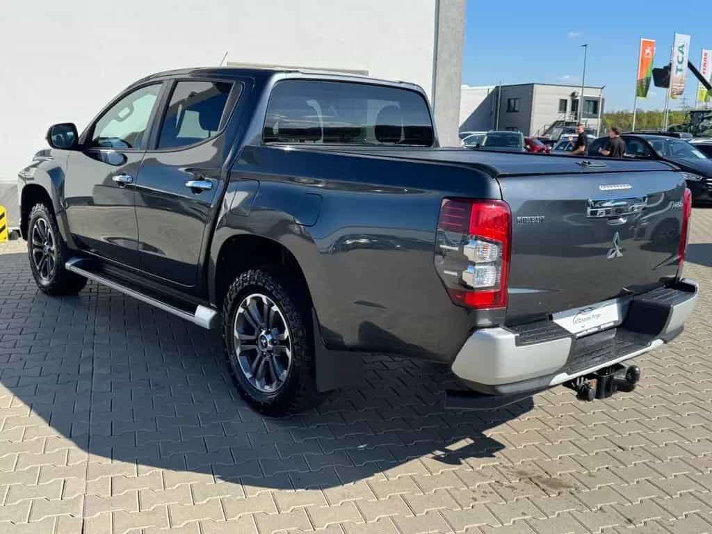 Mitsubishi L200 Plus Doppelkabine 4WD 08/2021-photo-4