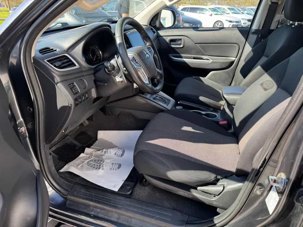 Mitsubishi L200 Plus Doppelkabine 4WD 08/2021-photo-8