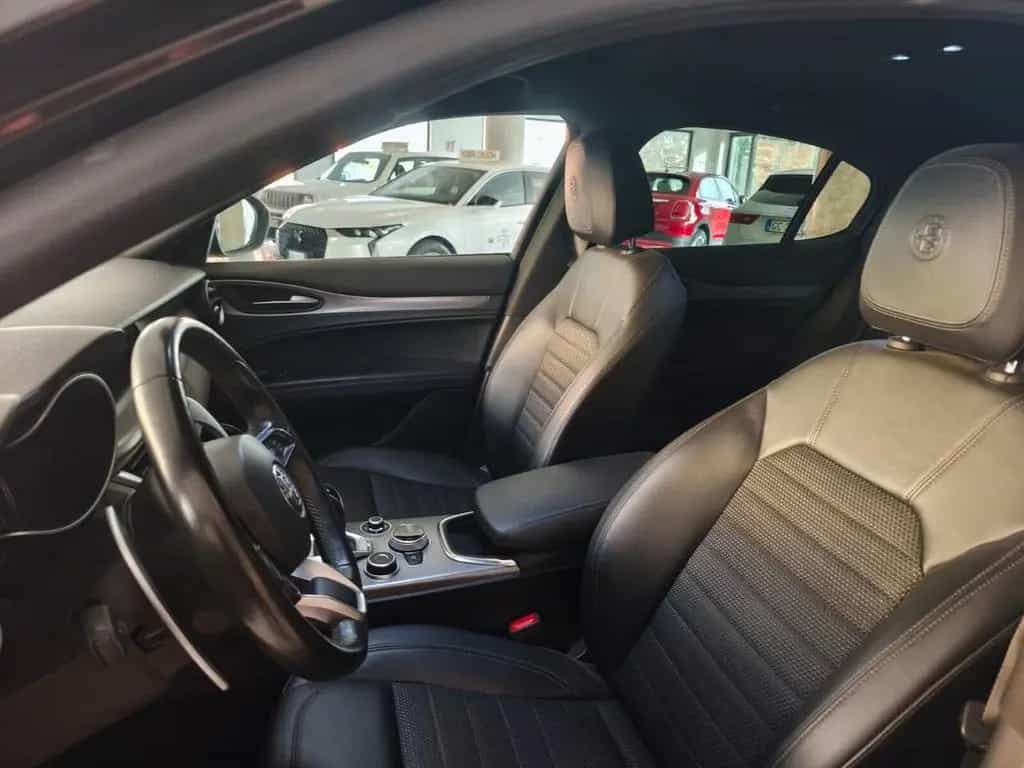 Alfa Romeo Stelvio 2.2 Turbodiesel 190 CV AT8 Q4 10/2022-photo-3