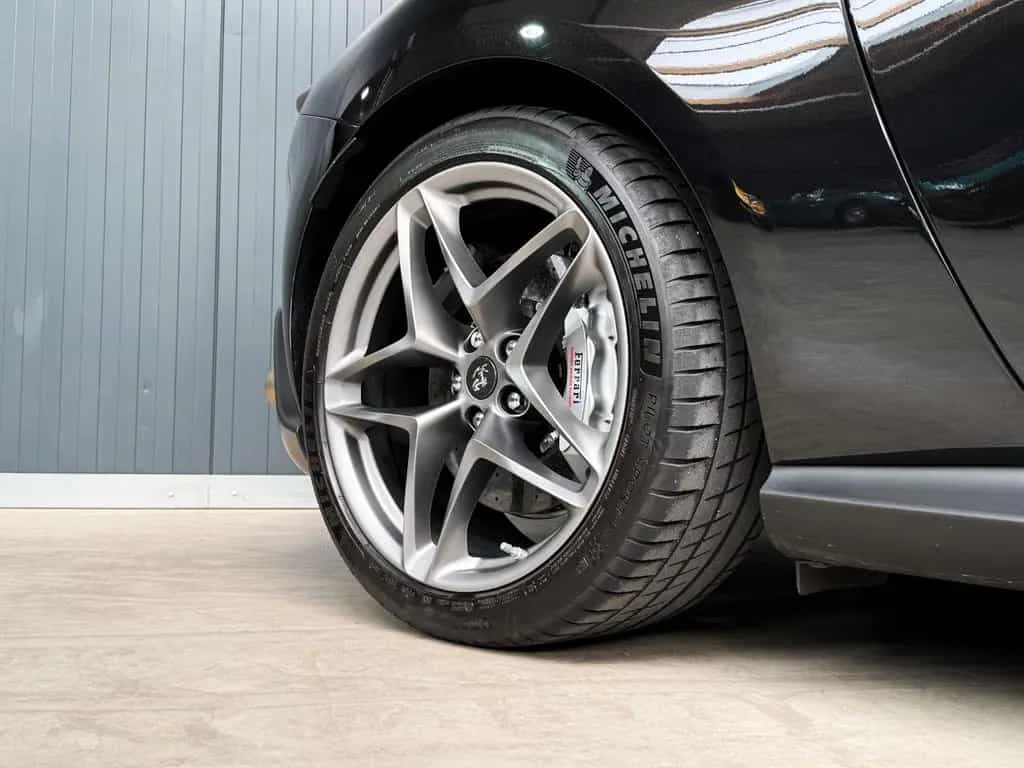 Ferrari Roma +Carbon + ADAS + Beifahrerdisplay 08/2019-photo-16