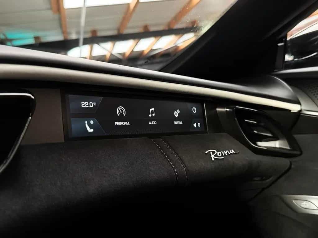 Ferrari Roma +Carbon + ADAS + Beifahrerdisplay 08/2019-photo-24