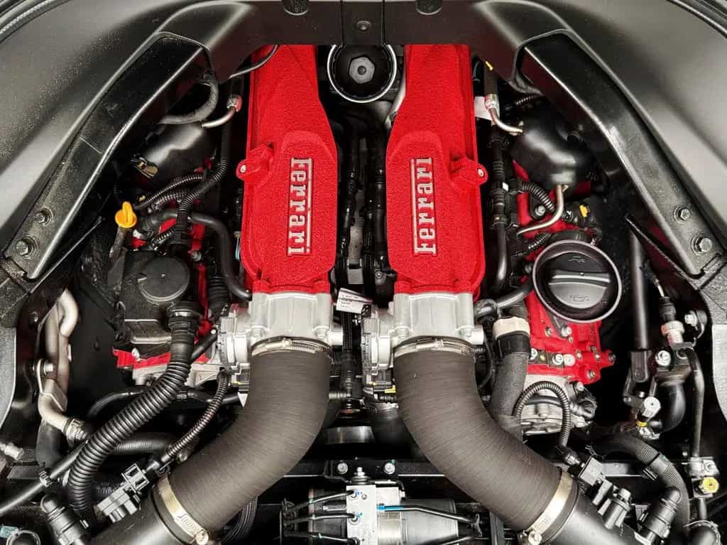 Ferrari Roma +Carbon + ADAS + Beifahrerdisplay 08/2019-photo-5