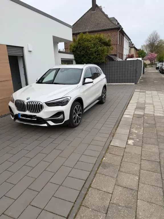 BMW X1 xDrive25d xLine Top Ausstattung 10/2019-photo-2