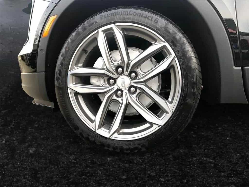 Cadillac XT4 2.0 T Sport AWD AHK*RFK*Schiebedach*HUD*LED 12/2022-photo-5