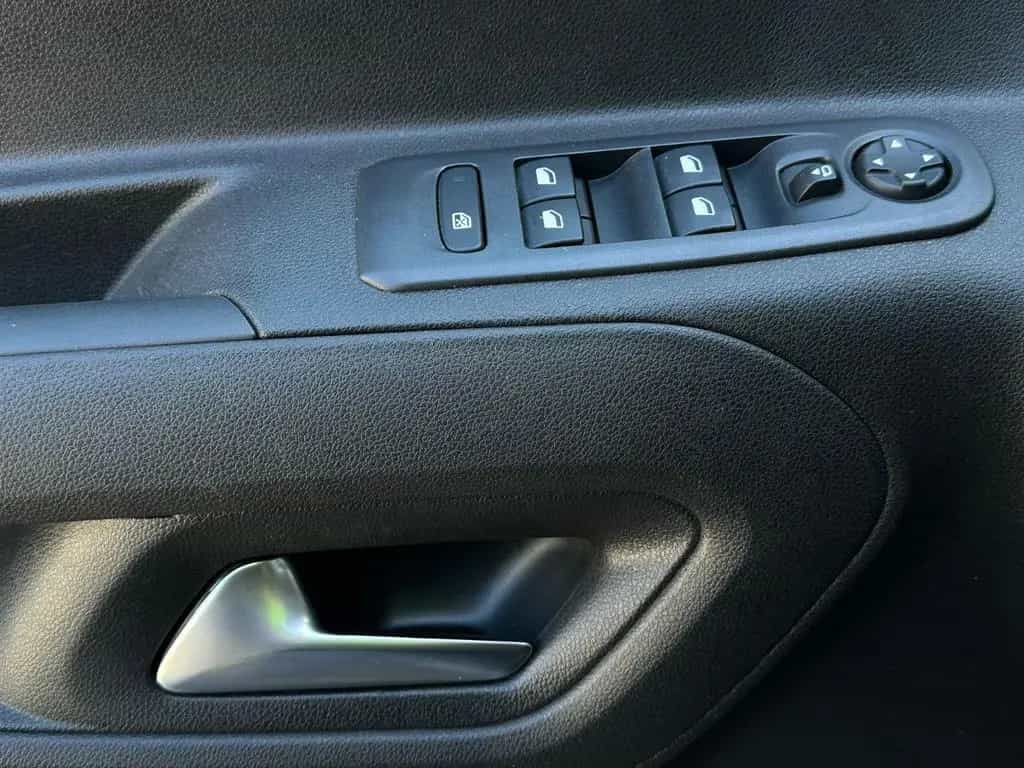 Opel Combo Life E Elegance 7 Sitzer AHK 01/2023-photo-20