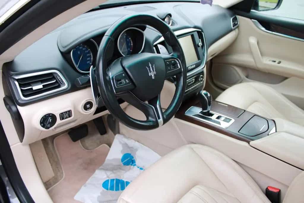 Maserati Ghibli S DE-FZG. Kamera Schiebed. Leder Navi 09/2013-photo-12