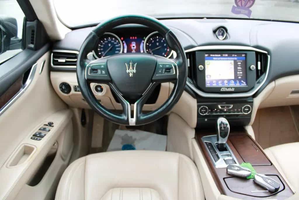 Maserati Ghibli S DE-FZG. Kamera Schiebed. Leder Navi 09/2013-photo-13