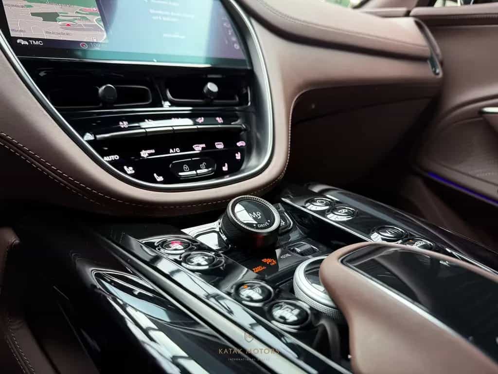 Aston Martin DBX DBX 707/4.0/V8/SPORT/PANO/360/STANDHZG/LEDER 09/2023-photo-22