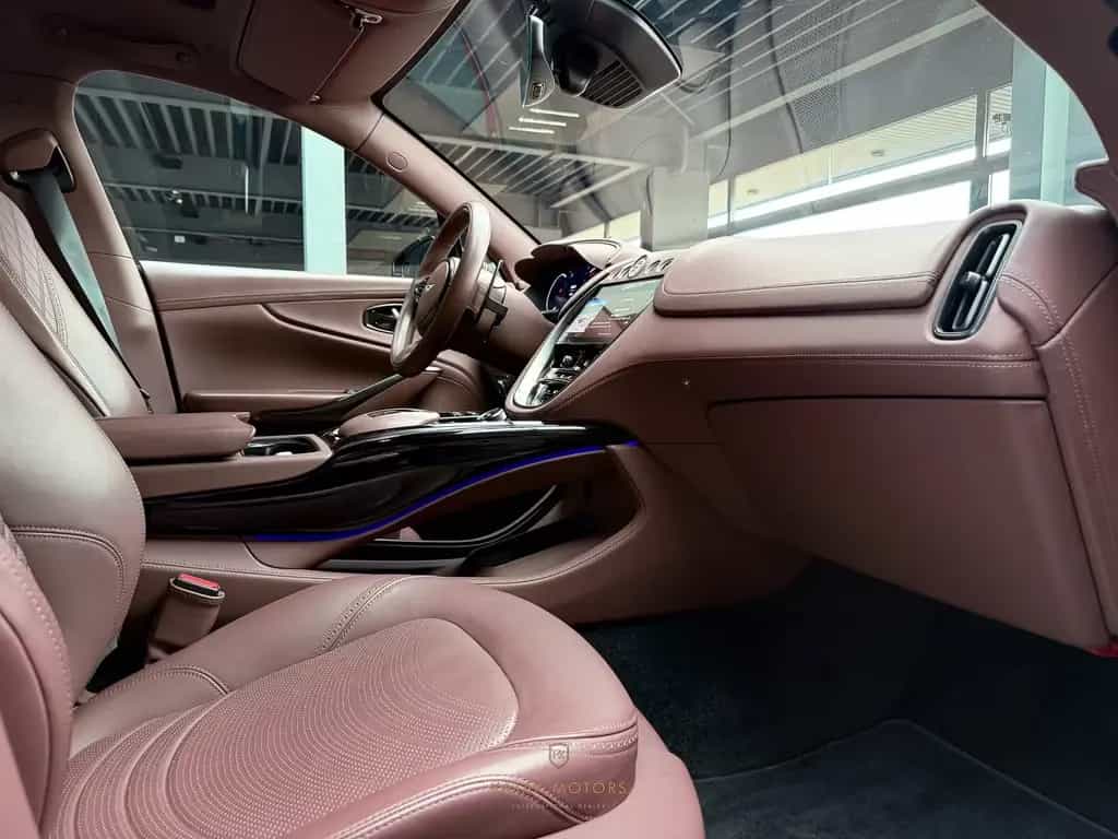 Aston Martin DBX DBX 707/4.0/V8/SPORT/PANO/360/STANDHZG/LEDER 09/2023-photo-23
