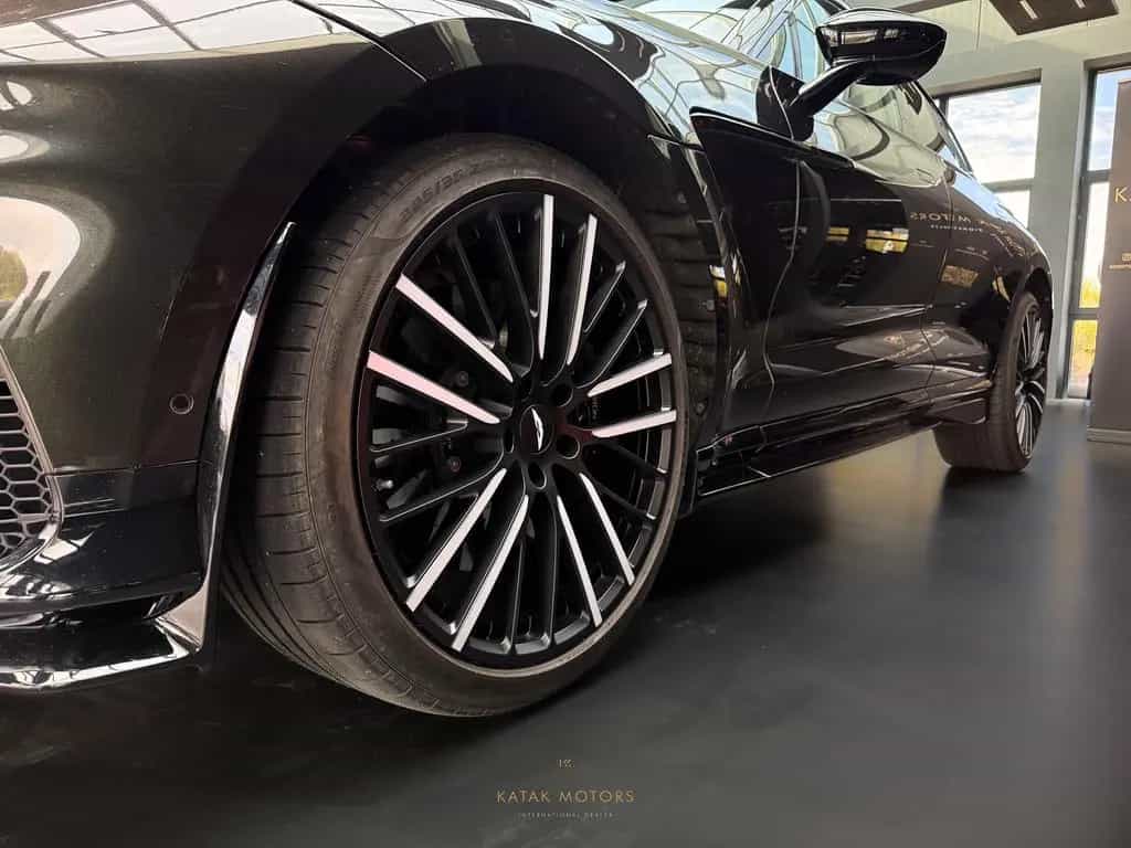 Aston Martin DBX DBX 707/4.0/V8/SPORT/PANO/360/STANDHZG/LEDER 09/2023-photo-8