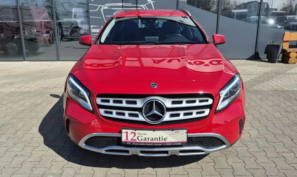 Mercedes-Benz GLA-Class 180*LED*Teilleder*Tempomat* 04/2018-photo-5