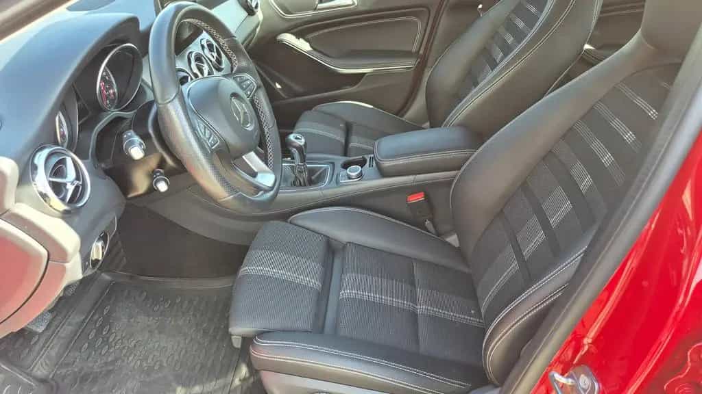 Mercedes-Benz GLA-Class 180*LED*Teilleder*Tempomat* 04/2018-photo-7