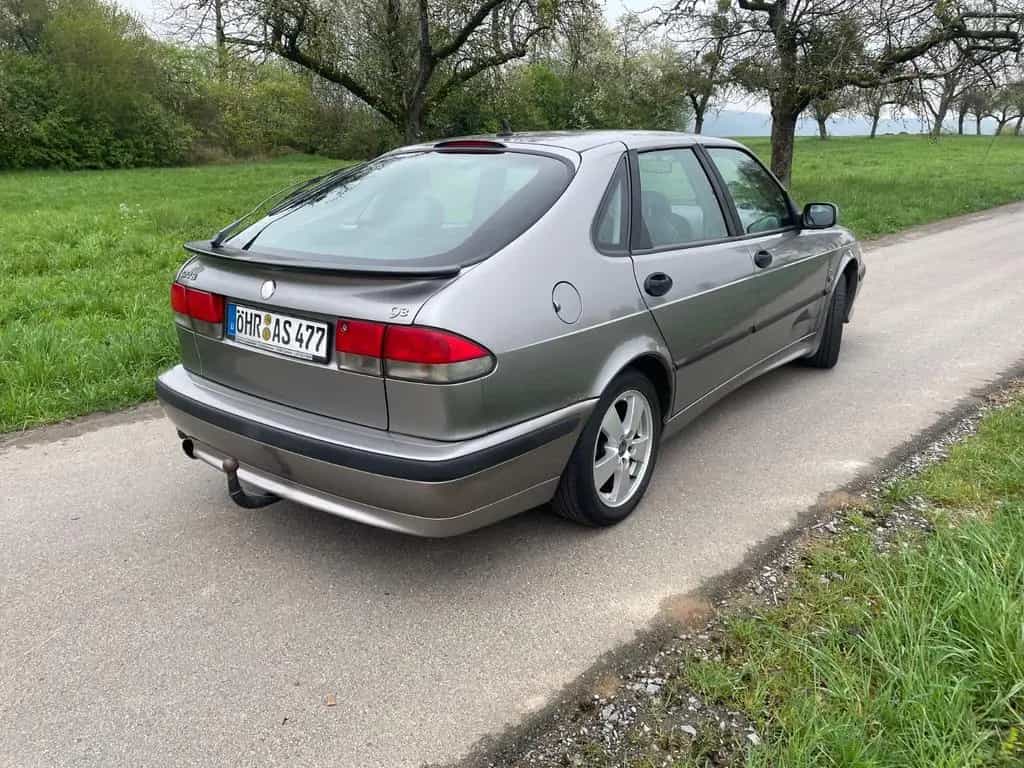 Saab 9-3 2.0t Ecopower SE Fünftürer SE 01/2002-photo-2