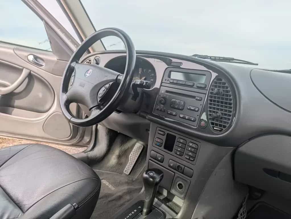 Saab 9-3 2.0t Ecopower SE Fünftürer SE 01/2002-photo-6