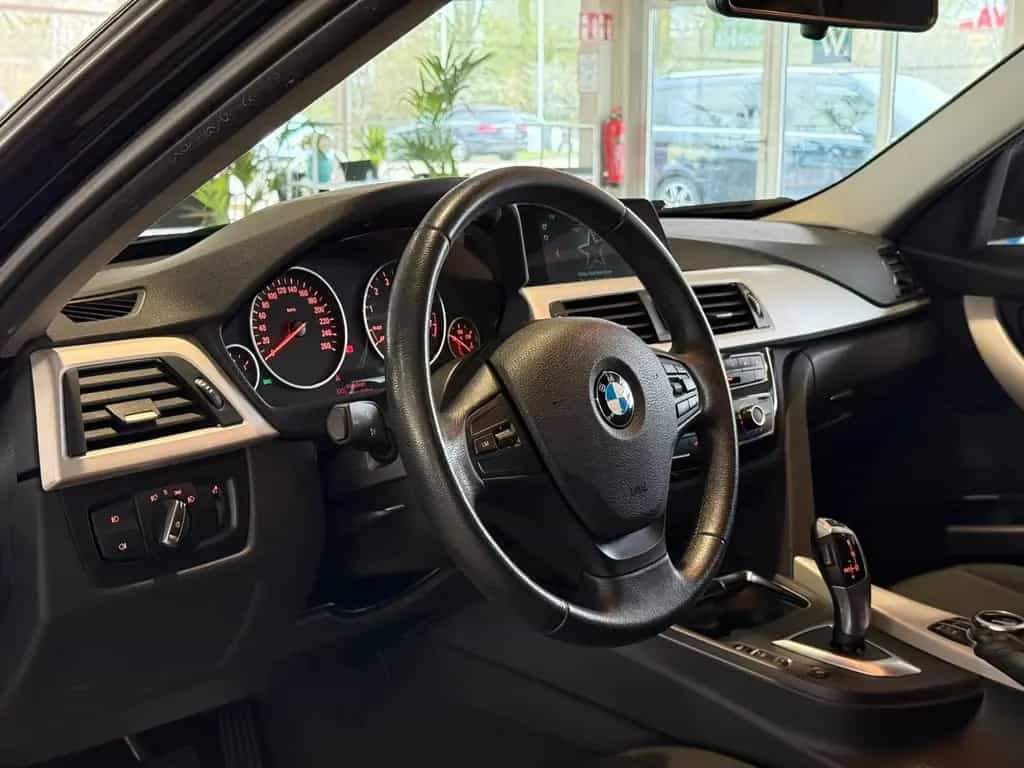 BMW 3 Series 318i Lim.ousine Aut. LED NAVI DE FZG 11/2017-photo-7