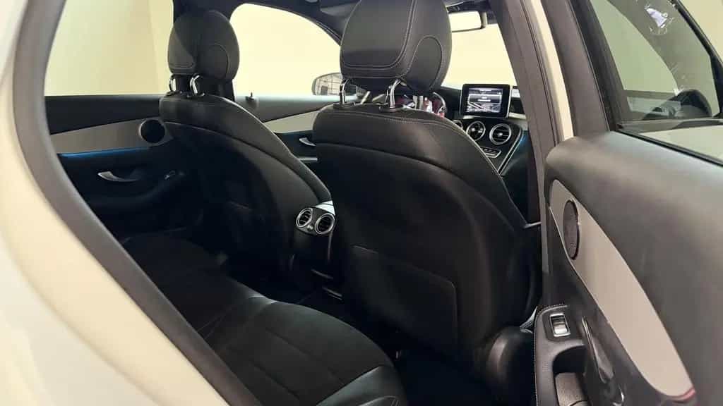 Mercedes-Benz GLC-Class 250 AMG AUT 4Matic PANORAMA+KAMERA+NIGHT+LED 08/2019-photo-23