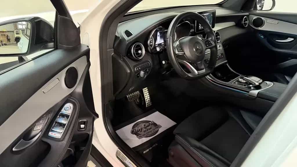Mercedes-Benz GLC-Class 250 AMG AUT 4Matic PANORAMA+KAMERA+NIGHT+LED 08/2019-photo-9