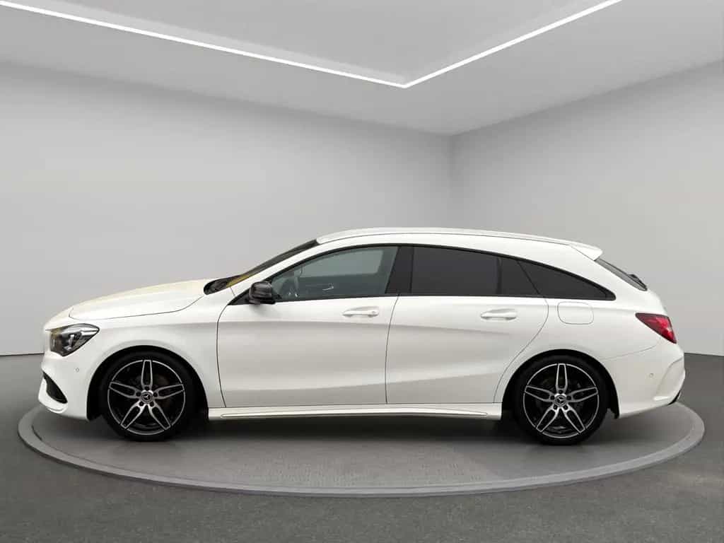 Mercedes-Benz CLA-Class 180 Shooting Brake*AMG Paket*Night Paket* 10/2018-photo-2