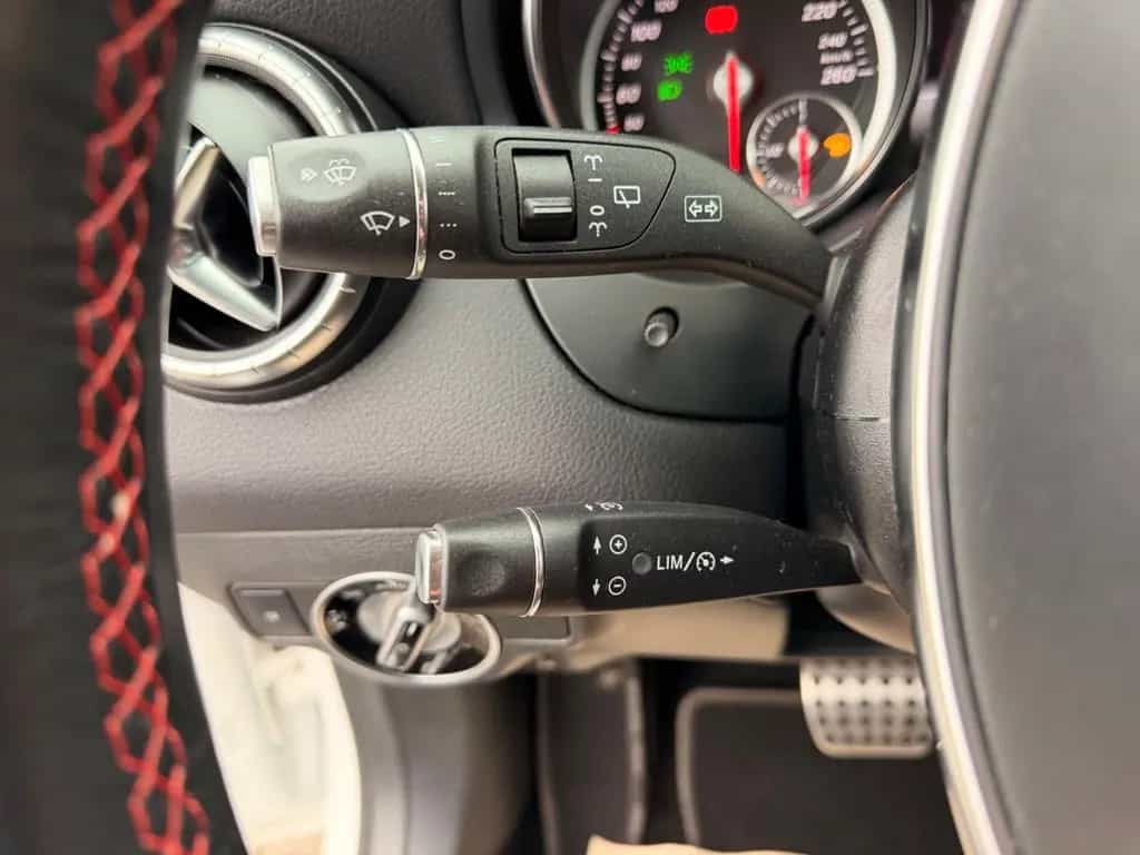 Mercedes-Benz CLA-Class 180 Shooting Brake*AMG Paket*Night Paket* 10/2018-photo-20
