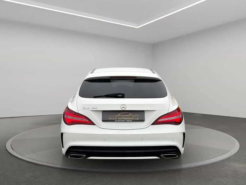 Mercedes-Benz CLA-Class 180 Shooting Brake*AMG Paket*Night Paket* 10/2018-photo-3