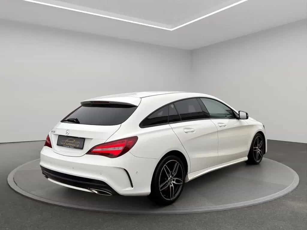 Mercedes-Benz CLA-Class 180 Shooting Brake*AMG Paket*Night Paket* 10/2018-photo-4