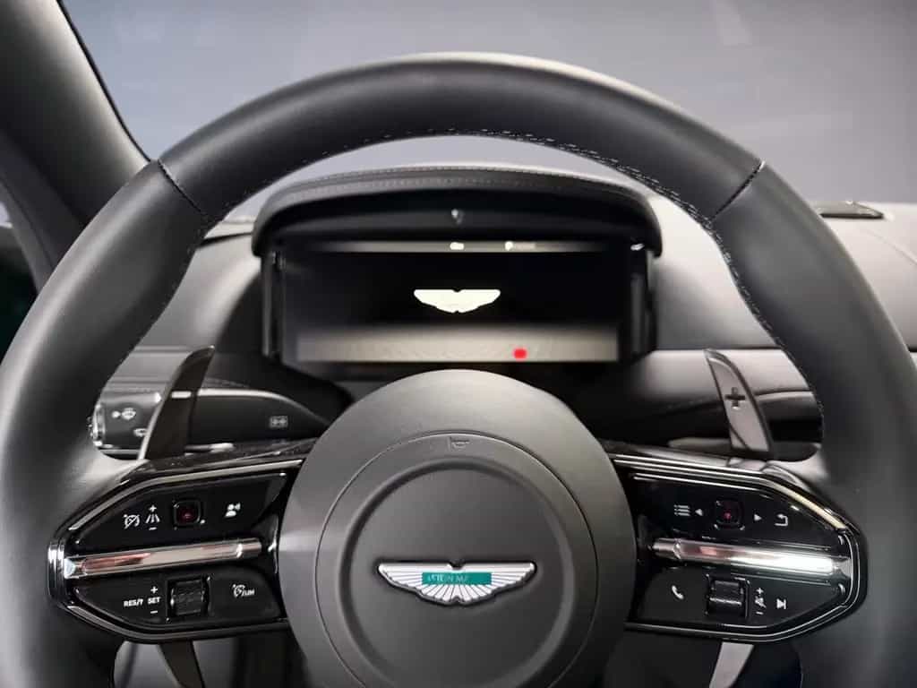 Aston Martin DB12 Volante | Podium Green | Black Pack null-photo-7