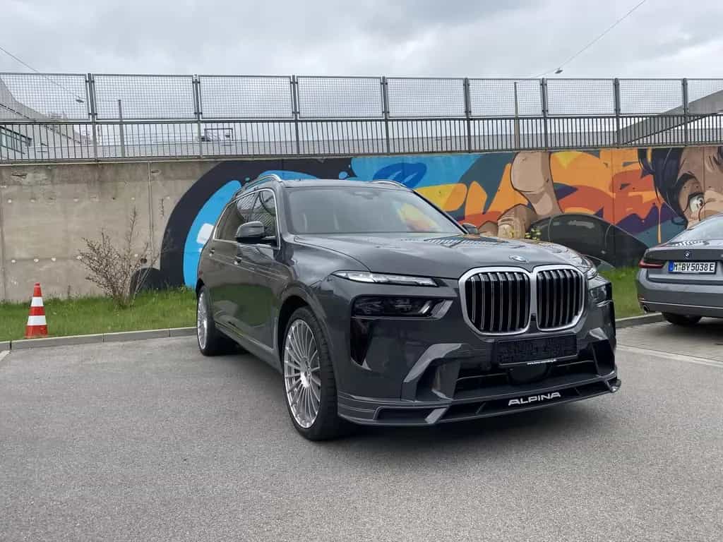 ALPINA XB7 Manufaktur B&W Surround DAB Aktivlenkung null-photo-0