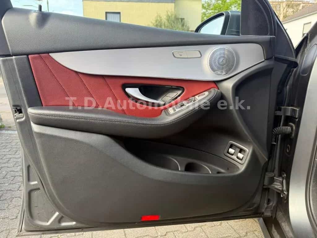 Mercedes-Benz GLC-Class 250 Coupe 4Matic Tüv Neu Insp Neu 12/2018-photo-10