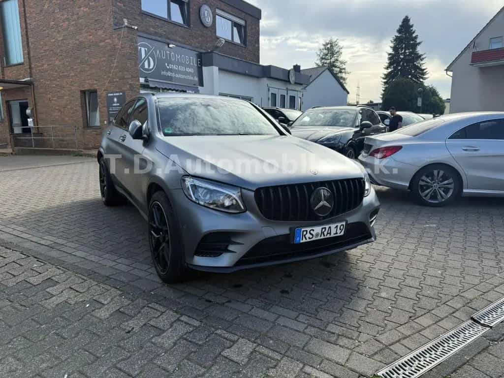 Mercedes-Benz GLC-Class 250 Coupe 4Matic Tüv Neu Insp Neu 12/2018-photo-2